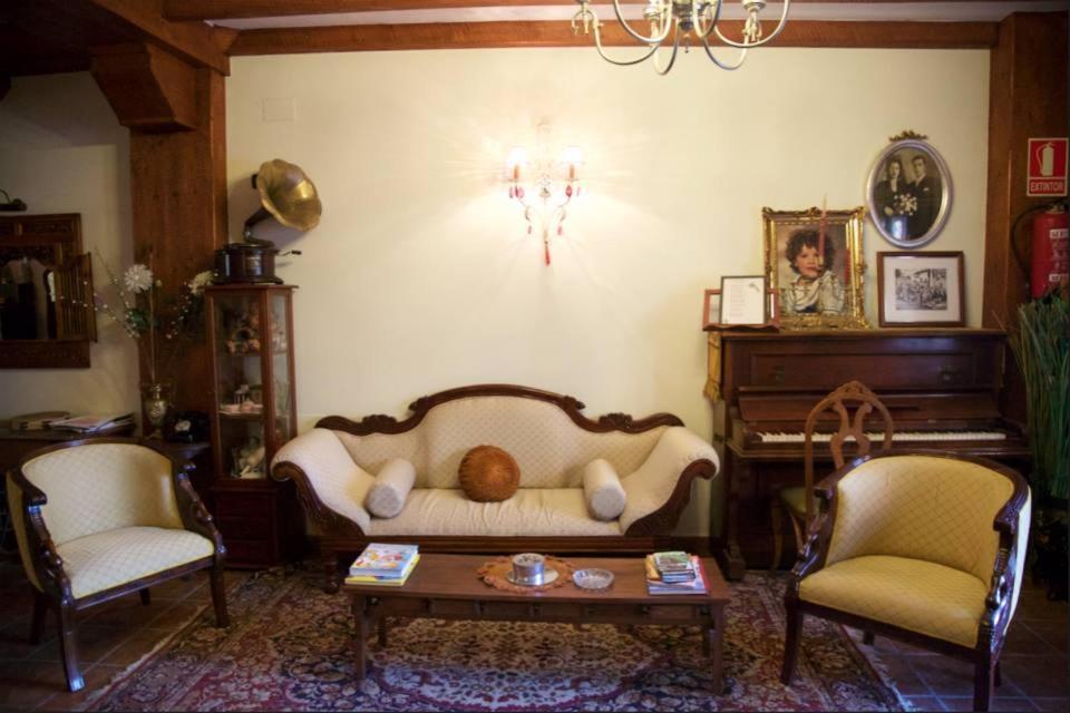 Posada De Sena ภายนอก รูปภาพ